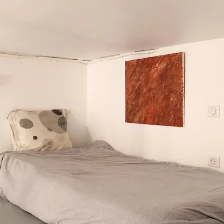 Cosy Nest Near Gare De L'est Διαμέρισμα