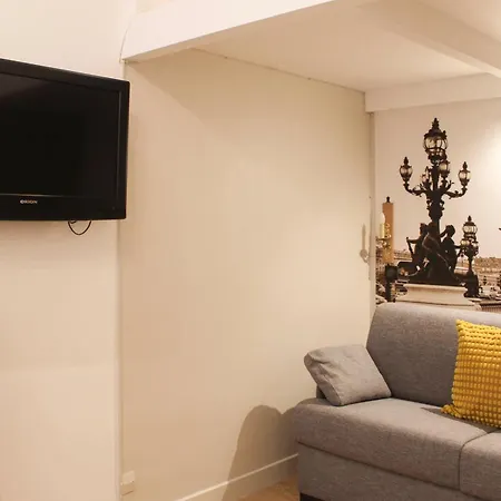 Διαμέρισμα Cosy Nest Near Gare De L'est *