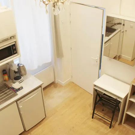 Διαμέρισμα Cosy Nest Near Gare De L'est *